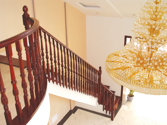 雅典实木楼梯的详细介绍