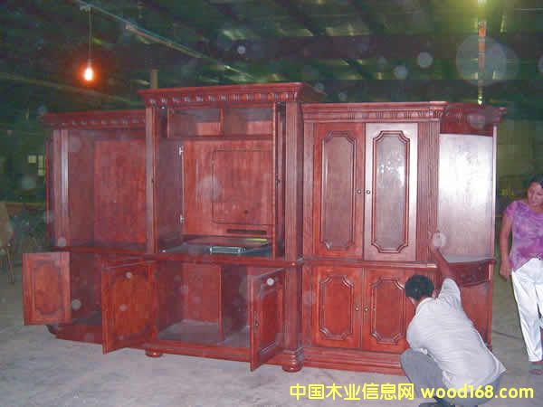 ����鿴entertainment center����ϸ����