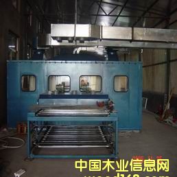 大型平面板材自动喷涂线的详细介绍