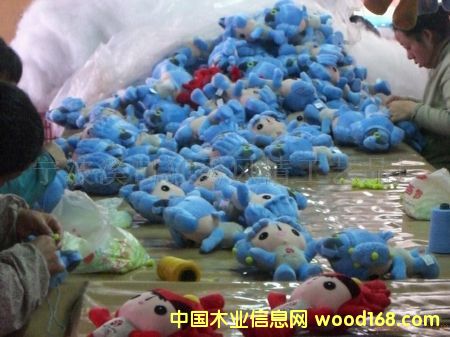 ����鿴ë����߰��˸��޷Ŵ�ͼƬ