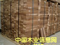 ����鿴�����ں��ҹ���ϷŴ�ͼƬ