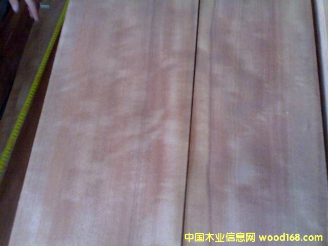 ����鿴��Ӱ�����ľƤ�Ŵ�ͼƬ