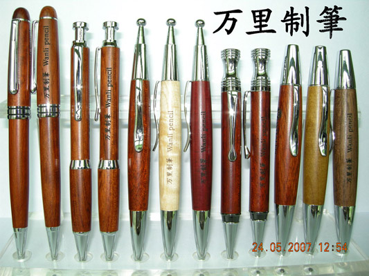 ����鿴�����ľ�ľ�ʷŴ�ͼƬ