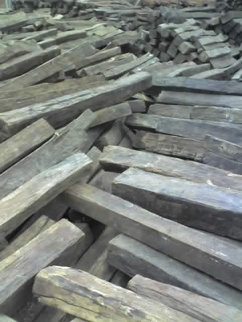 ����鿴�����֦ľ�Ŵ�ͼƬ