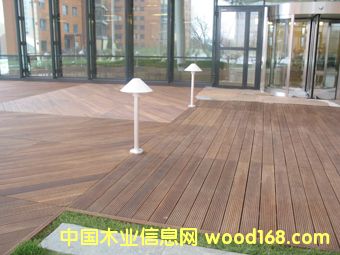 ����鿴����ľ����ذ�Ŵ�ͼƬ