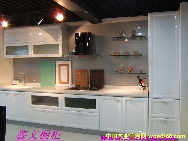 ����鿴ģѹ�Ű�Ŵ�ͼƬ