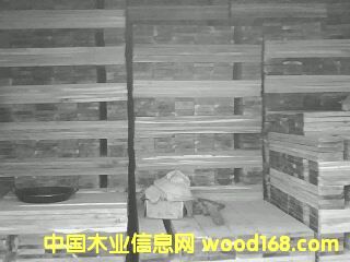 ����鿴��ľ�ذ����ϷŴ�ͼƬ