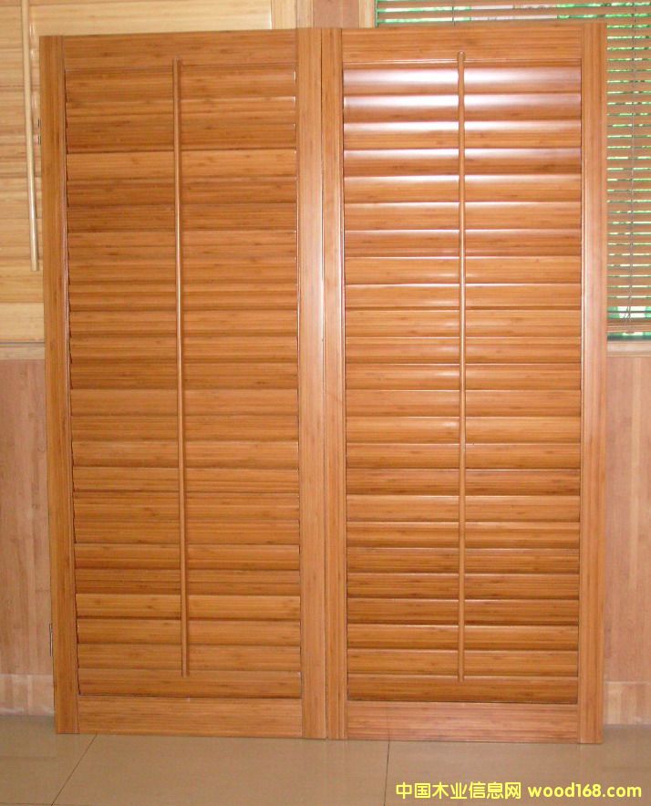 ����鿴����͸�����Ŵ�ͼƬ