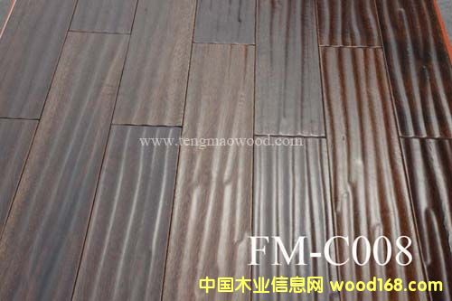 ����鿴ʵľ���ϵذ�Ŵ�ͼƬ