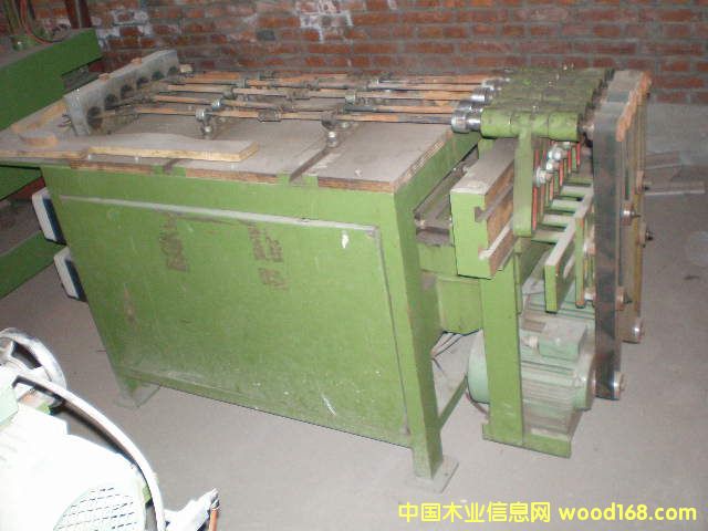 ����鿴̨����ͷ��������ϸ����