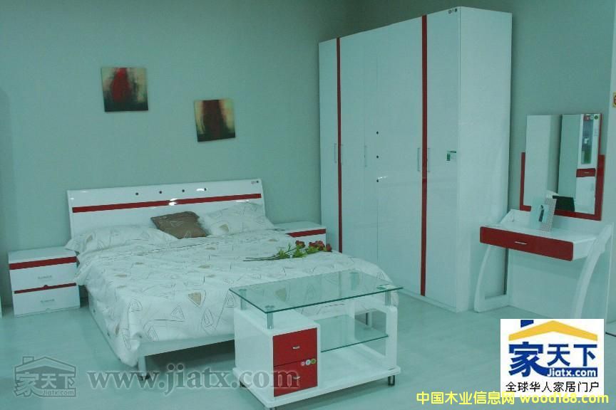 ����鿴����ϵ�зŴ�ͼƬ