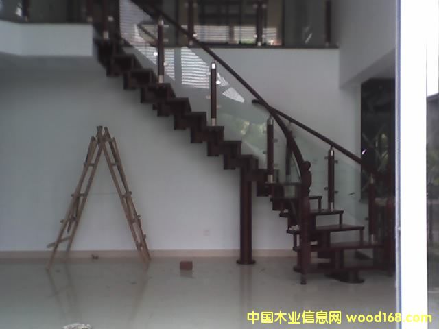 ����鿴�����¥�ݷŴ�ͼƬ