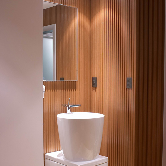 �����̿�ľ