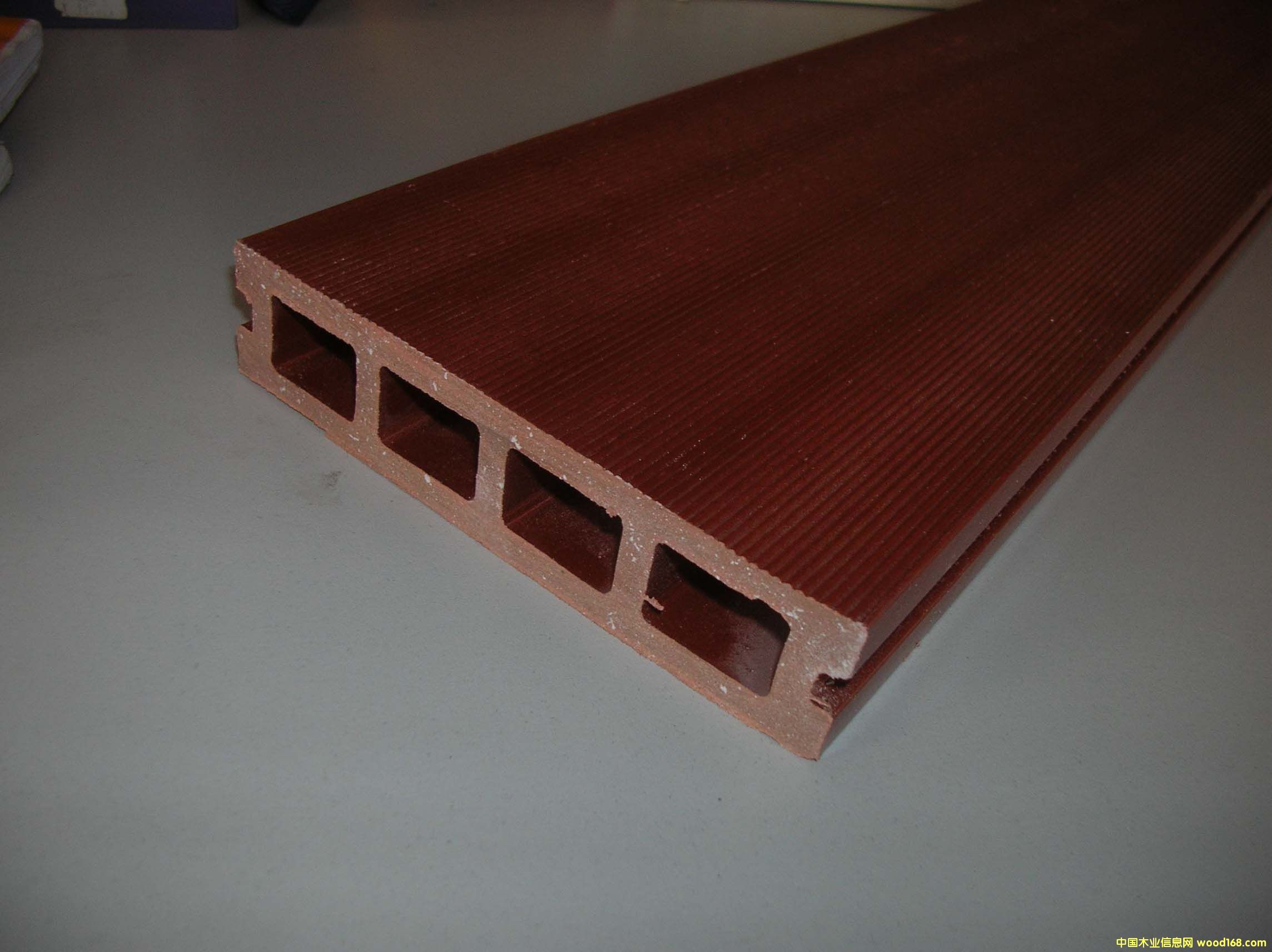 ����鿴ľ�ܵذ�Ŵ�ͼƬ