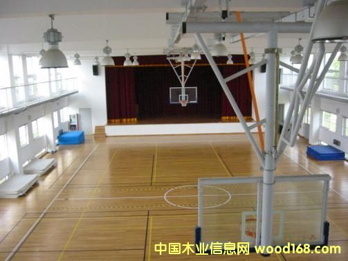 ����鿴�˶�ľ�ذ峡�ݷŴ�ͼƬ