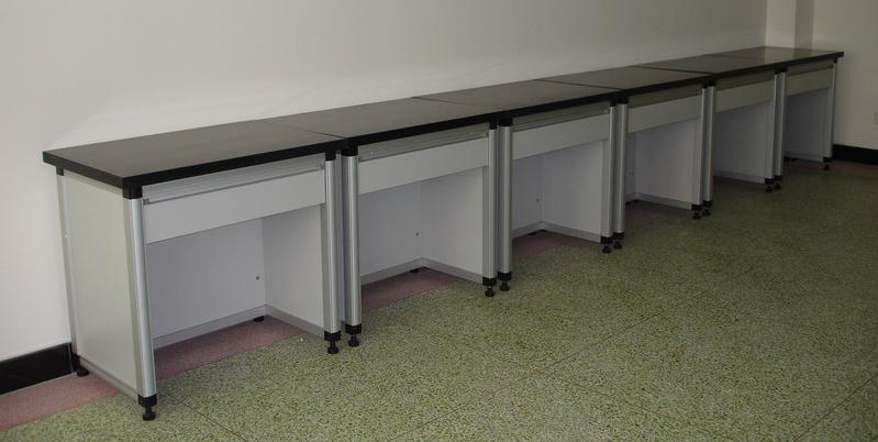 ����ʵ���Ҳ���̨