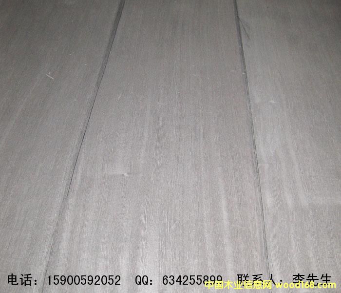 ����װ���²ġ���ȾɫľƤ