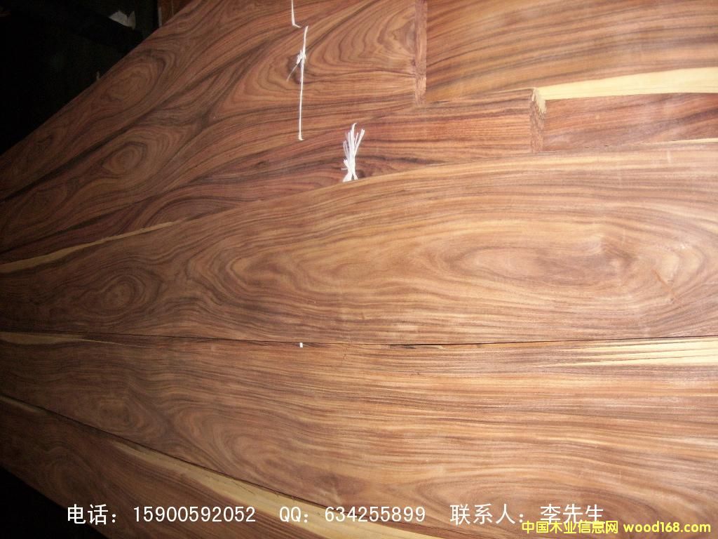 ����װ���²ġ�����֦ɽ��