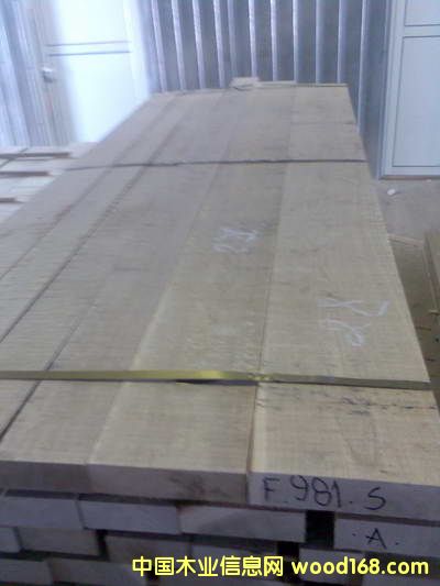 ŷ�ް���AB ľ��