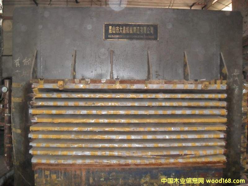 ��ɽ48����ѹ��