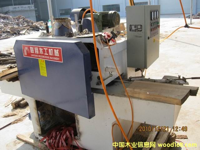 ����鿴�������跽�϶�Ƭ��Ŵ�ͼƬ