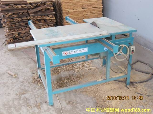 ����鿴����������̨��Ŵ�ͼƬ