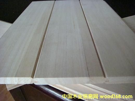 ����鿴��ľ�����Ŵ�ͼƬ