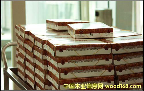 ���У��㵱�У�һ���Բ;� һ���Կ�ͺ� 