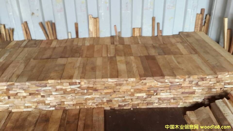 �����ǻ�����ƴ�ذ�Ǳ�С��