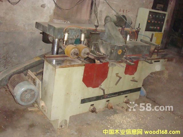 ����鿴������Ƭ��Ŵ�ͼƬ