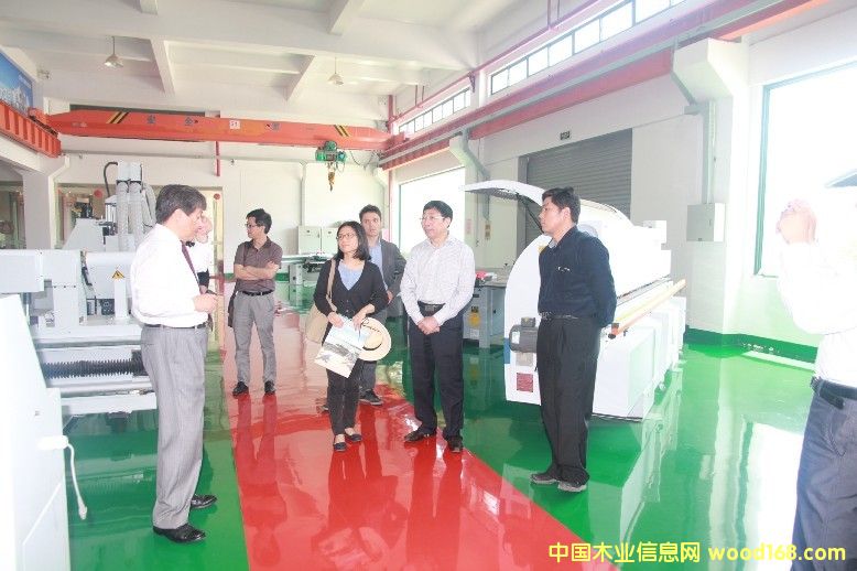 ��϶�������·����Ϻ�Ծͨľ����е�豸���޹�˾