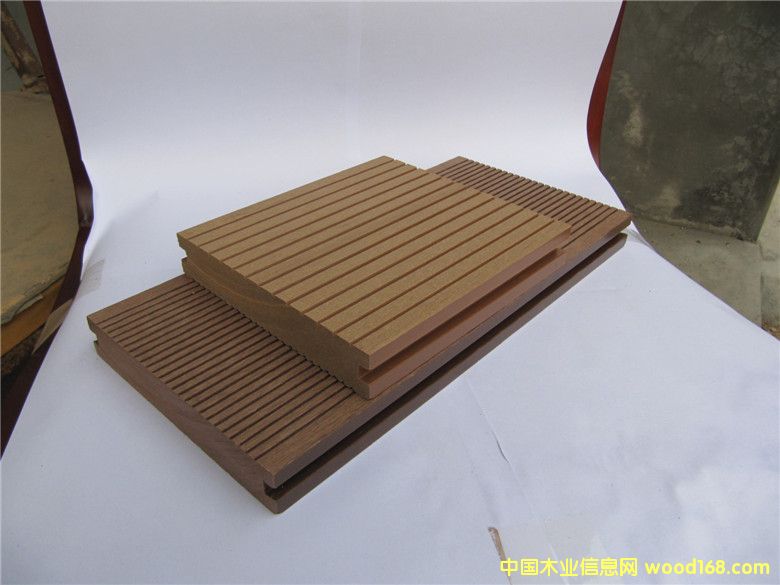 ����鿴peʵ�ĵذ�Ŵ�ͼƬ