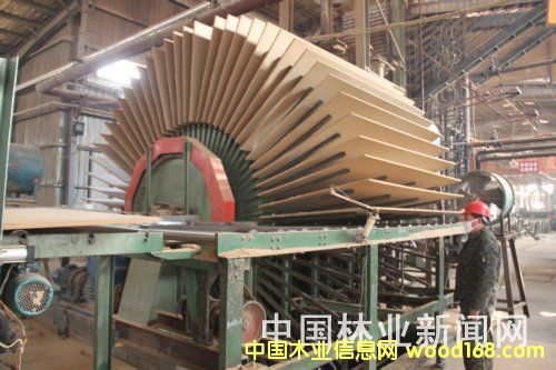 ���ն����ذ�ļӹ���ҵ�������������������ڵ���ɫ�������