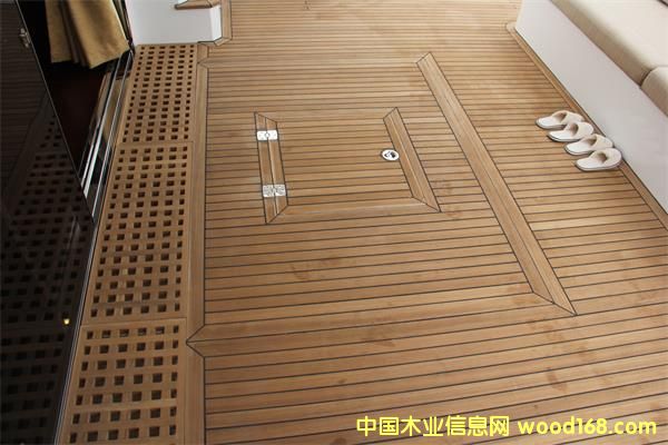 ��ͧ��ľ�װ�