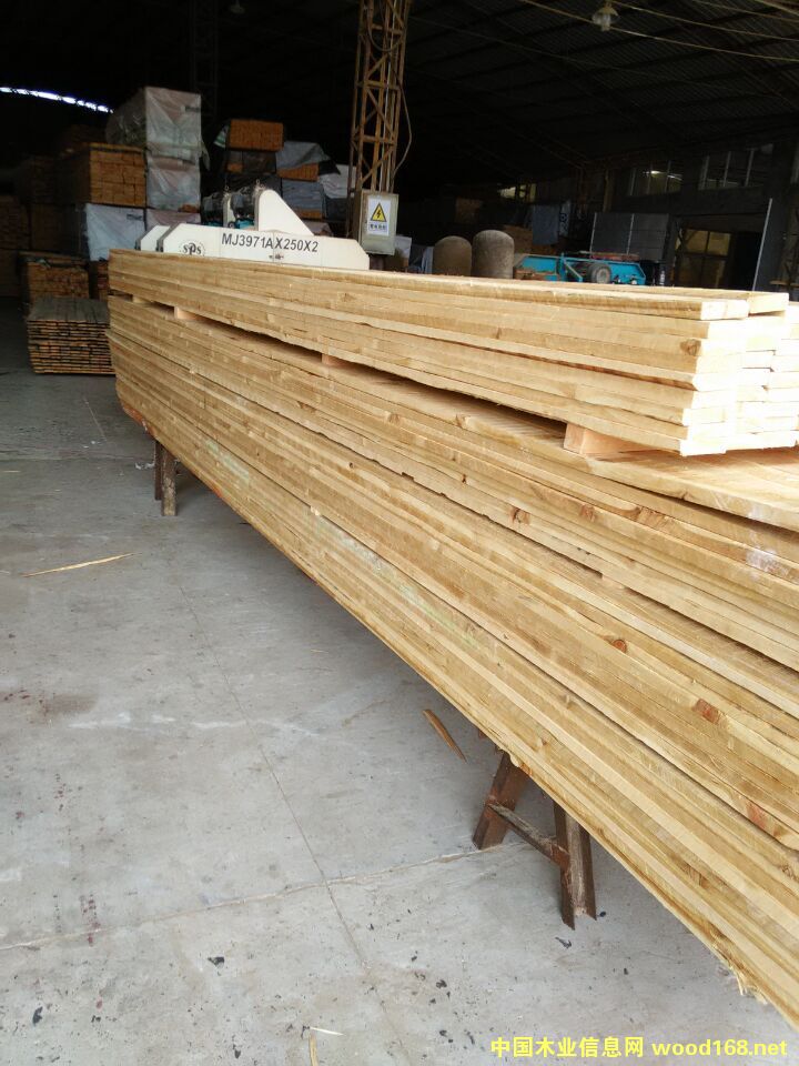 ��Ҷ��ľ��