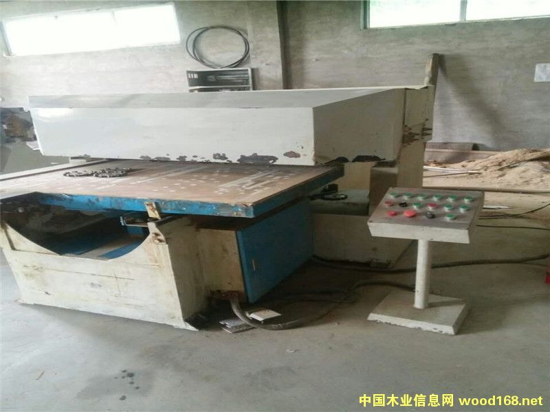 [供] 供应二手广东产V槽机六头和九头各一台.二