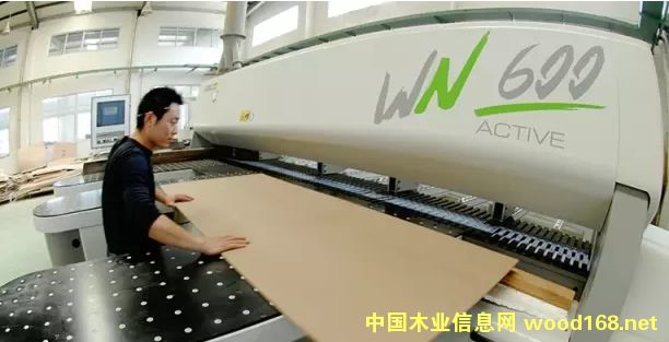 ����������ľҵ��ҵ�ķ�չ�ص�ͷ�չǰ��