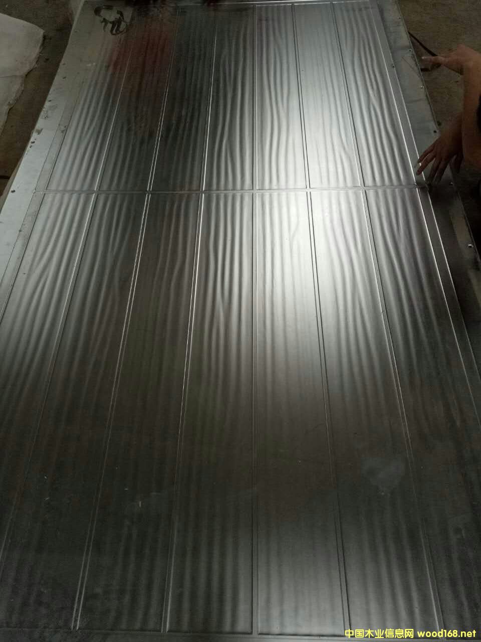 ����鿴��ѹ�������ģ��Ŵ�ͼƬ