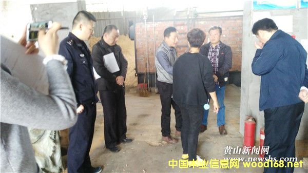 �������ؿ�չľ����Ʒ�ӹ���ҵר����