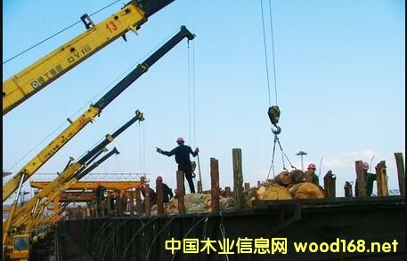 ��Һ���·�ڰ�ľ�Ļ�װ�ֳ�ֱ��