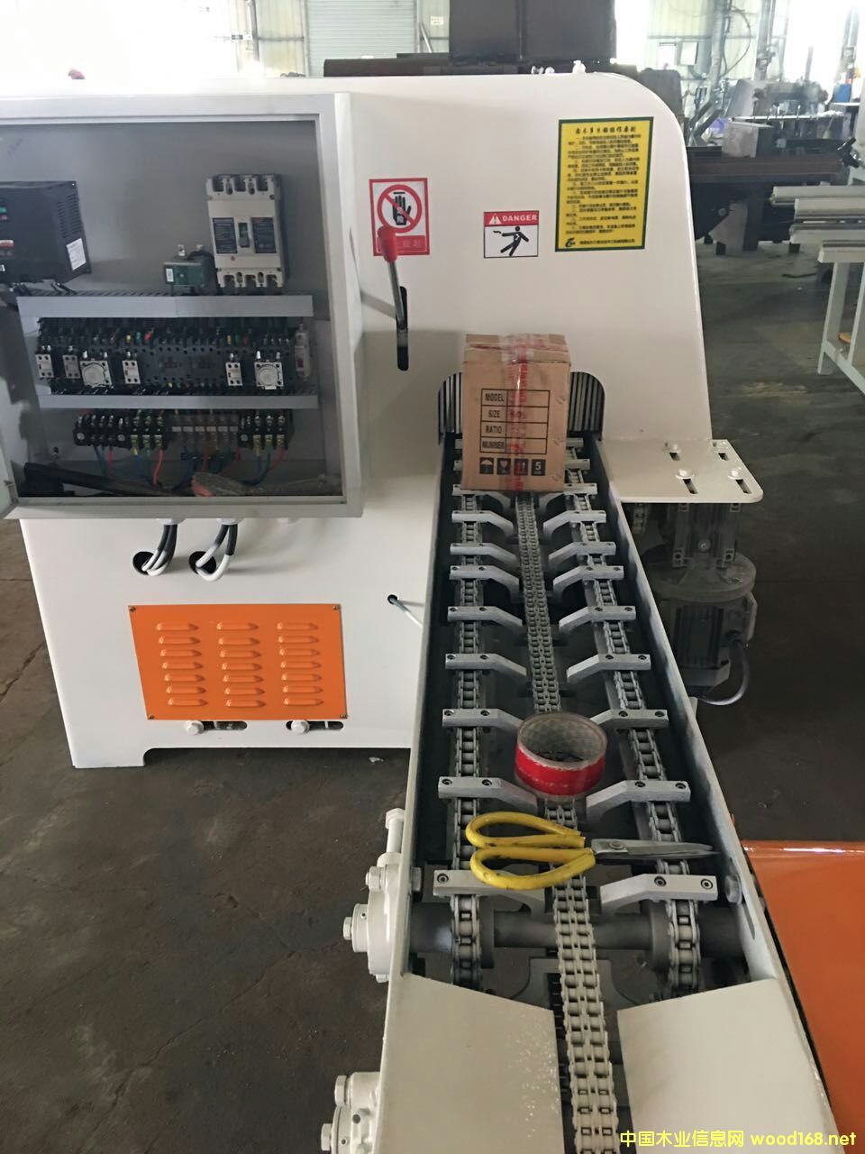 ����鿴Բľ��Ƭ��Ŵ�ͼƬ