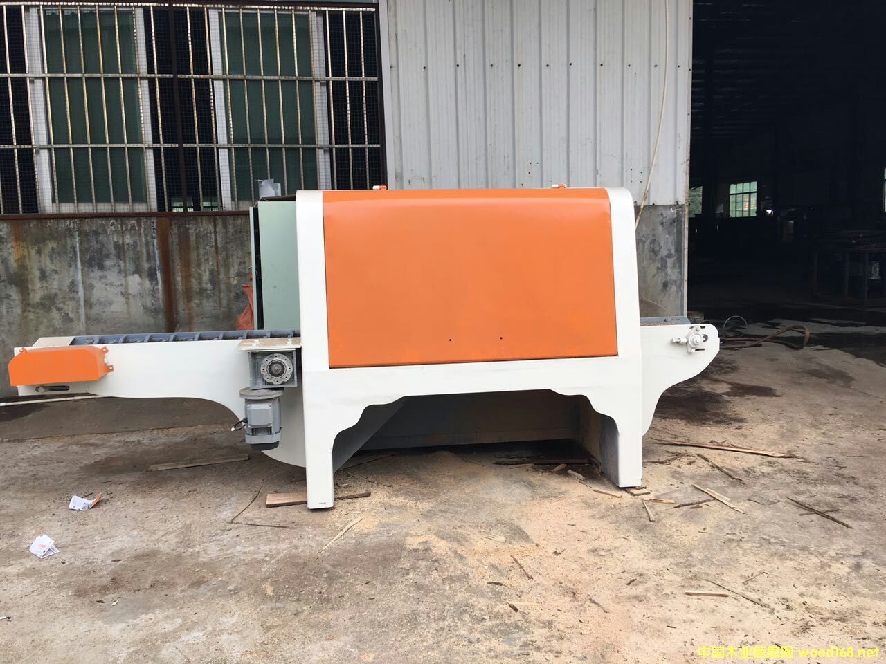 ����鿴��ľ��Ƭ��Ŵ�ͼƬ