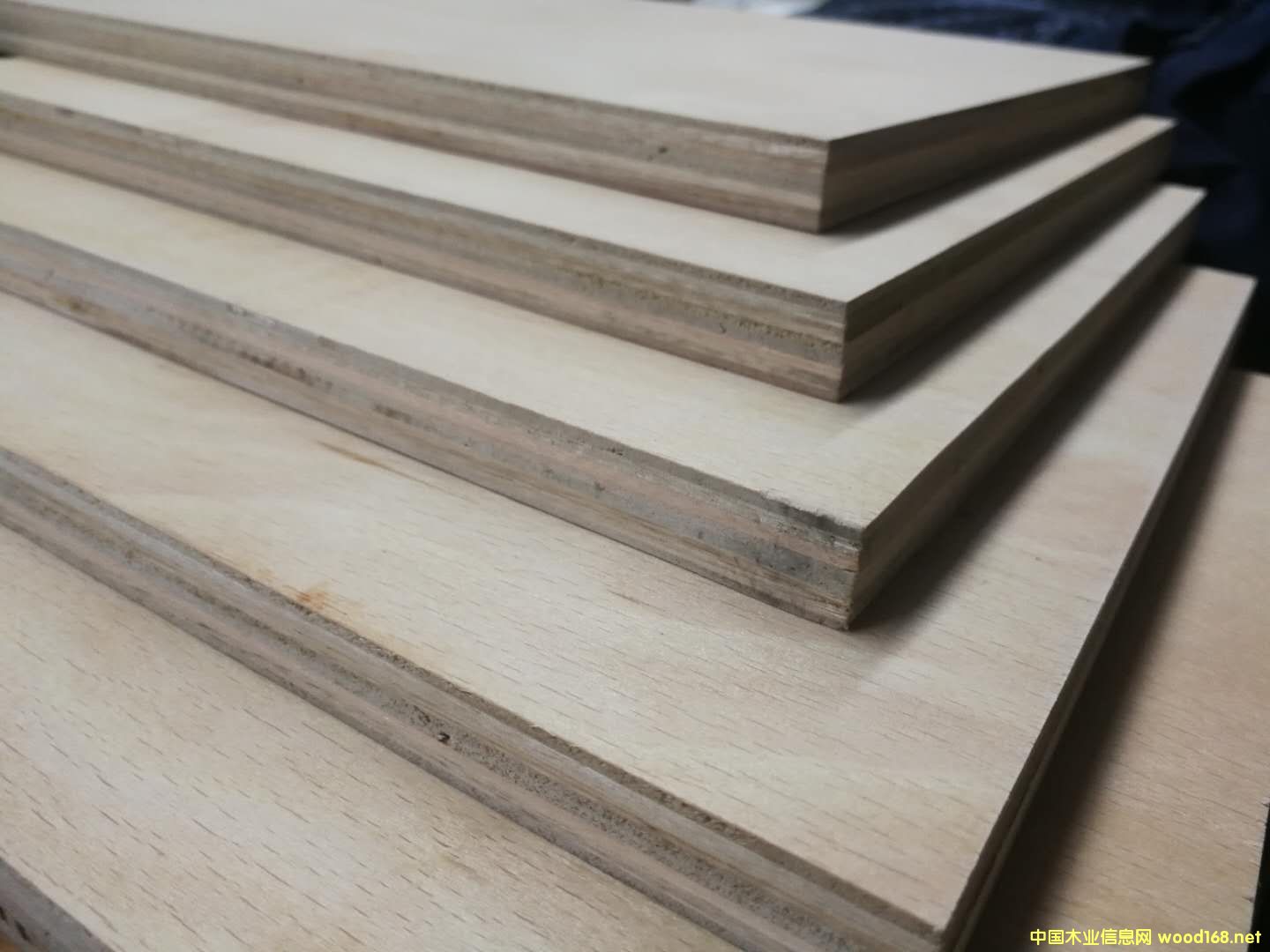无醛多层实木复合地板基材