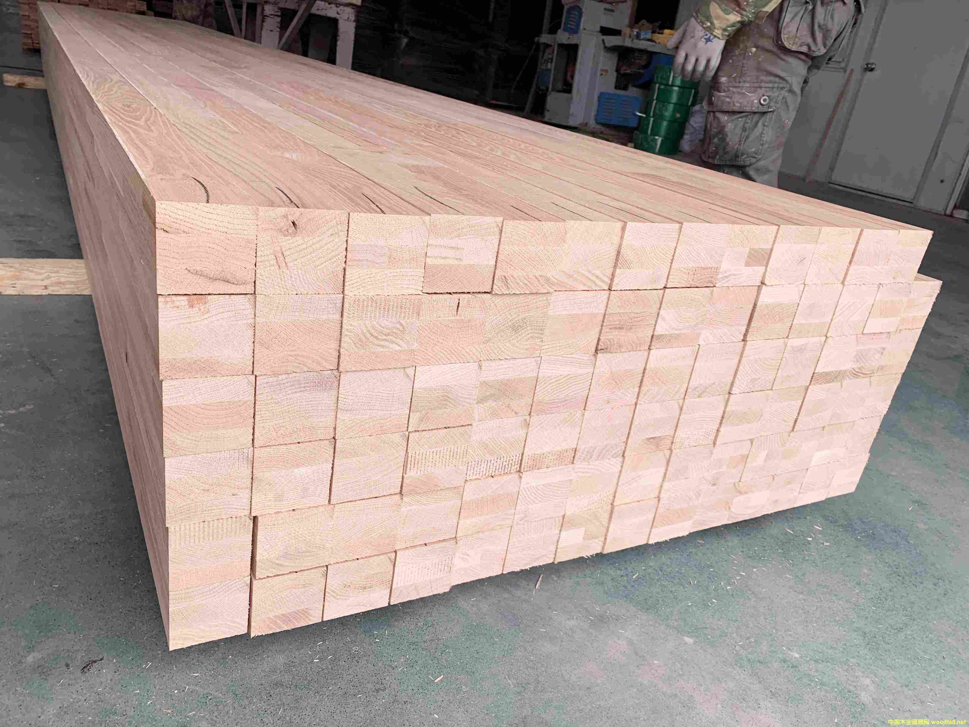 ����ľ���ɲ�