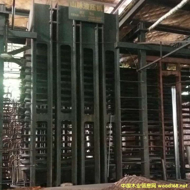 ��ɽ4*8��18��1600t������ѹ��